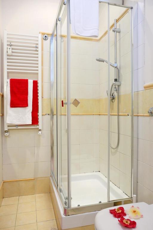 Apartment Felice Rome Room photo